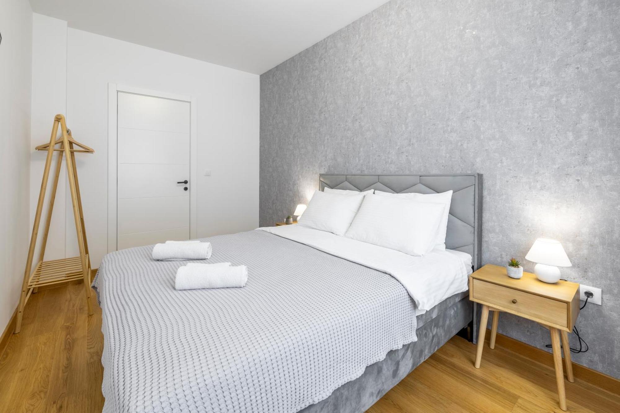Apartment Simpatico Novi Sad Buitenkant foto